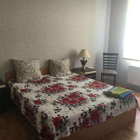 Apartment On Mira Avenue Izmail Buitenkant foto